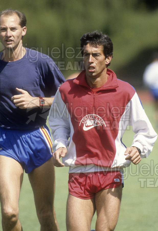 ATLETISMO: Jose Manuel ABASCAL, entrenando en el INEF de Madrid 1990.