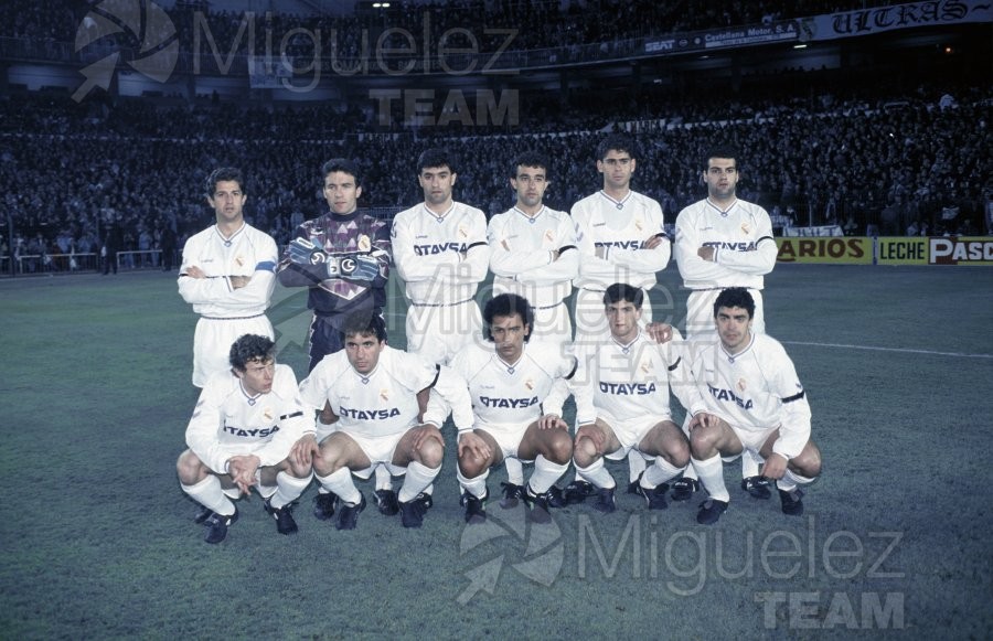 Partido de Liga 1ª División entre REAL MADRID-ATLÉTICO DE BILBAO en el SANTIAGO BERNABÉU (Madrid).  1992