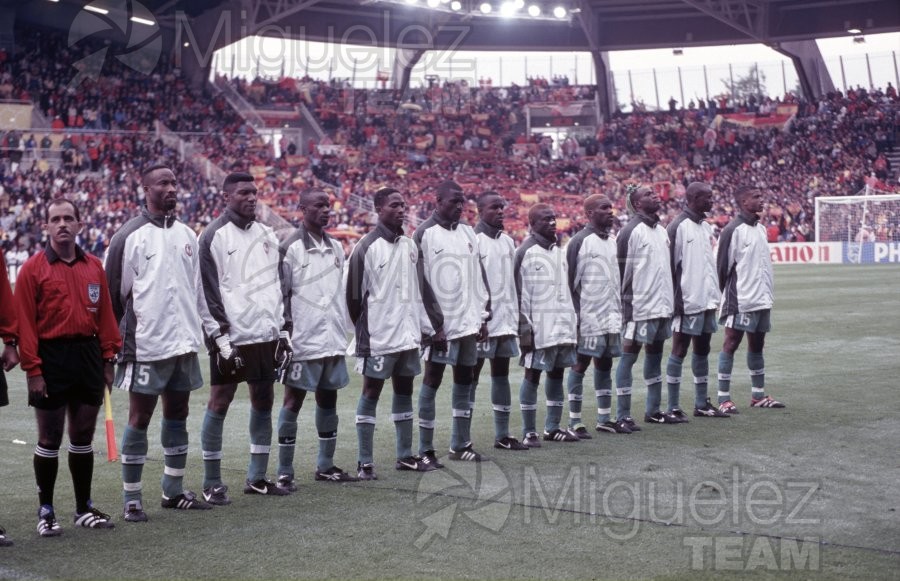 Partido de Copa del Mundo Francia 1998 entre ESPAÑA-NIGERIA (2-3) en el Estadio de la Beaujoire de Nantes. 1998