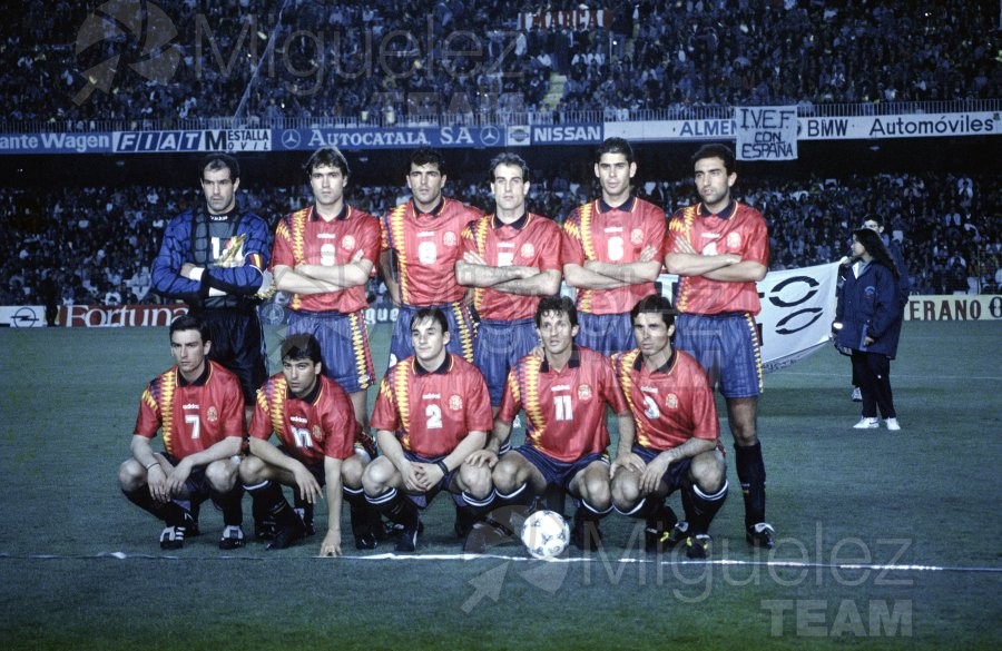 Partido amistoso de la SELECCION ESPAÑOLA contra CROACIA en el Campo Luis Casanova de Valencia. 1994
