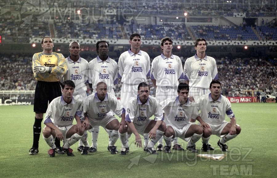 Partido de CHAMPIONS LEAGE entre REAL MADRID-ROSENBORG B.K. de Noruega, en el estadio Santiago Bernabéu de Madrid. 1997