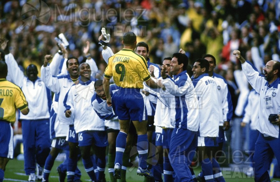 Partido de Copa del Mundo Francia 1998 entre BRASIL-MARRUECOS en el estadio de la Beaujoire de Nantes. 1998