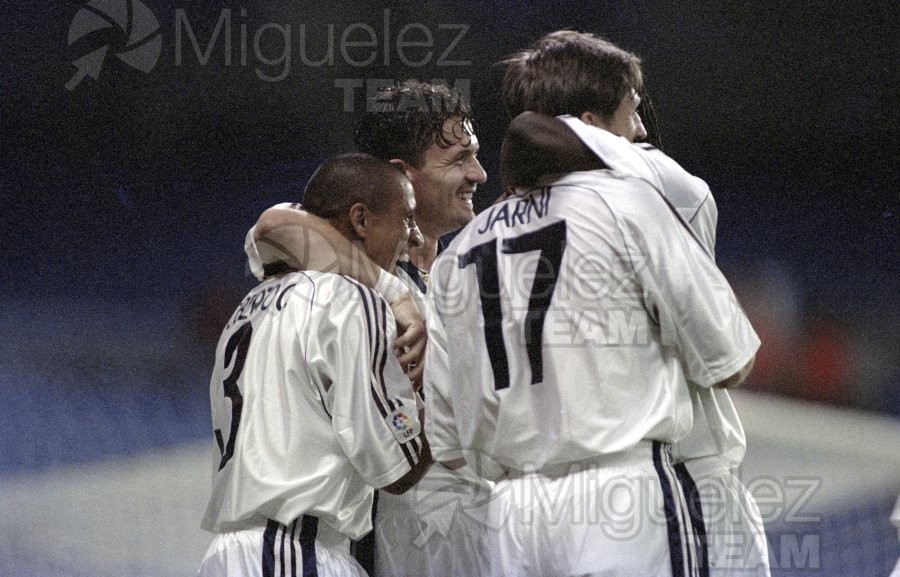 Trofeo BERNABÉU entre REAL MADRID-PEÑAROL (Uruguay). 1998