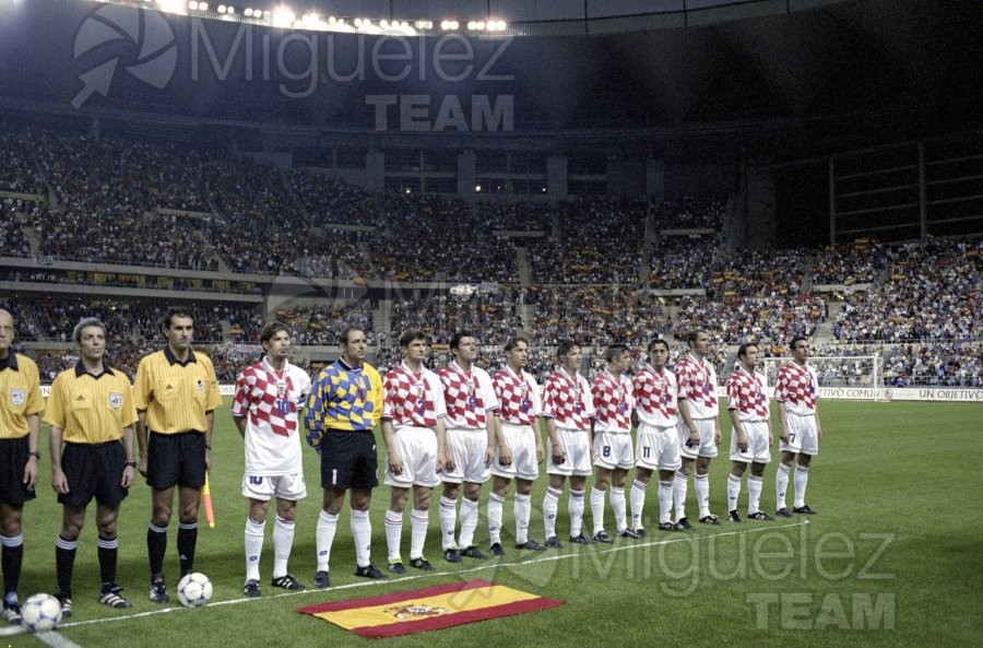 Partido amistoso entre ESPAÑA-CROACIA y Carrera de 1500 de mujeres y hombres (Sevilla) 1999.