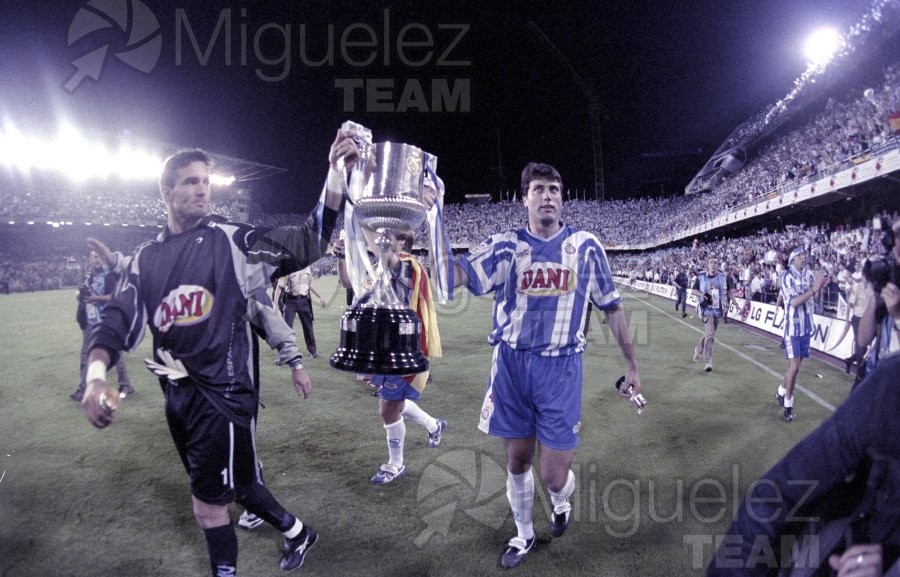 Final de la COPA DEL REY, celebrada entre el ESPANYOL-ATLÉTICO DE MADRID en el estadio de Mestalla de Valencia. 2000