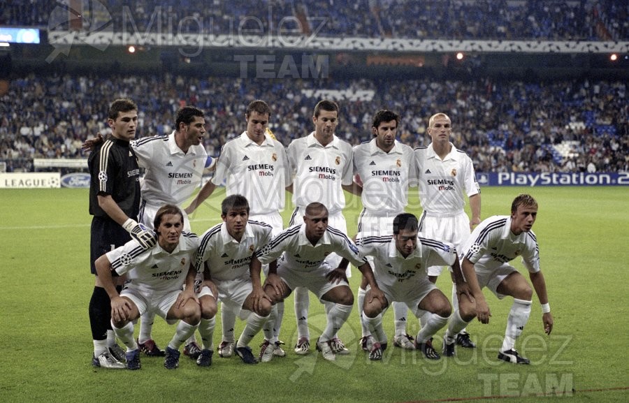 Partido de Champions League entre REAL MADRID-GENK (BÉLGICA) en el Santiago Bernabéu de Madrid. 2002