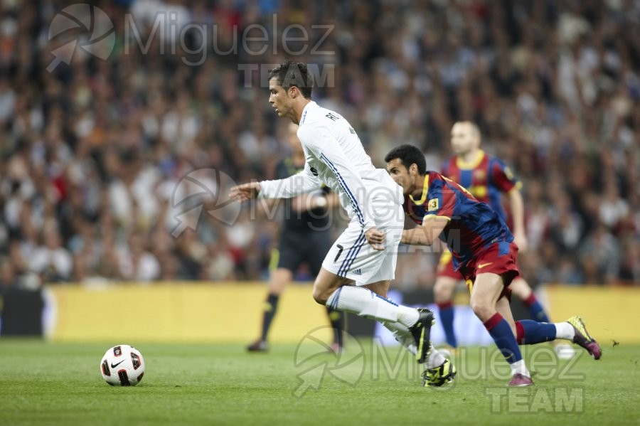 Partido de La Liga Primera División, Temporada 2010-2011. Real Madrid - FC Barcelona (Madrid) 2011. 