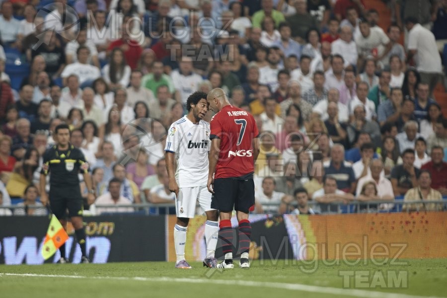 Partido de La Liga Primera División, temporada 2010-2011, entre Real Madrid - Osasuna (Madrid) 2010.