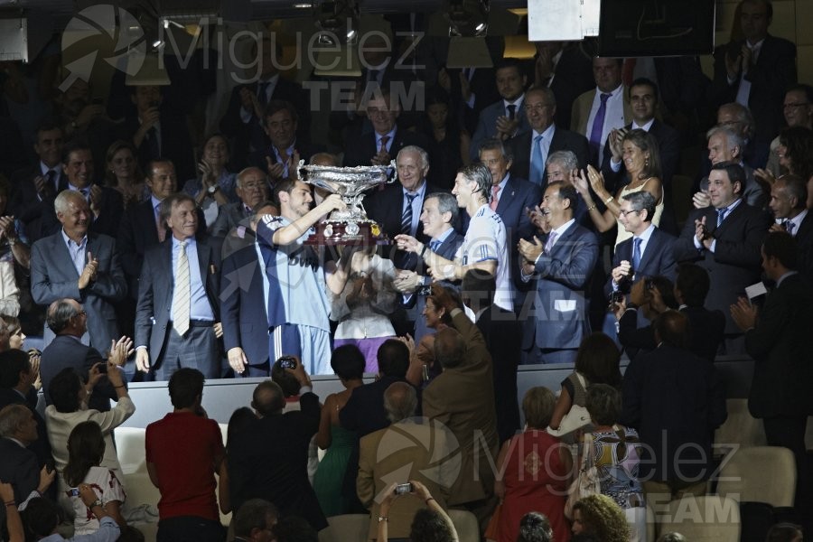 XXXII edición del Trofeo Santiago Bernabéu entre Real Madrid-Peñarol (URU) (Madrid) 2010. 