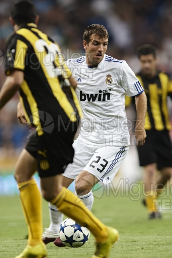XXXII edición del Trofeo Santiago Bernabéu entre Real Madrid-Peñarol (URU) (Madrid) 2010. 