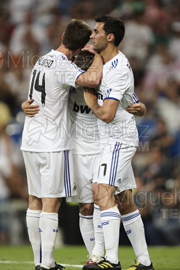 XXXII edición del Trofeo Santiago Bernabéu entre Real Madrid-Peñarol (URU) (Madrid) 2010. 