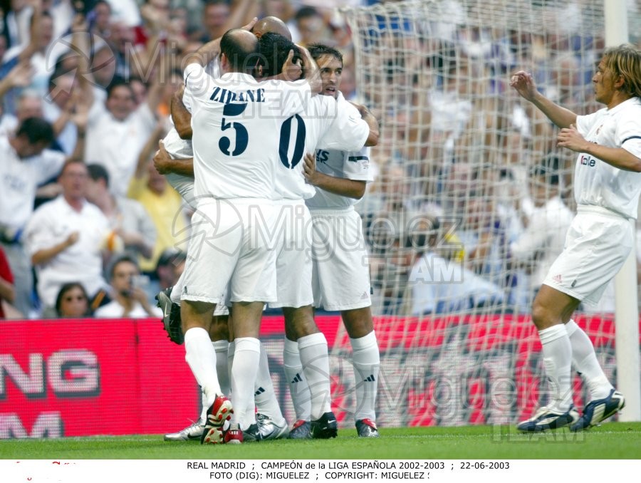 Partido de Liga 1ª División entre REAL MADRID-ATHLETIC DE BILBAO, Madrid 2003.
