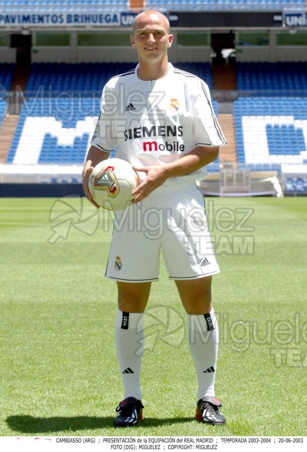 Presentación de la equipación de fútbol del Real Madrid para Temporada 2003-2004 (Madrid) 2003.