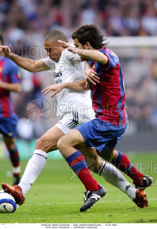 Partido de La Liga Primera División entre Real Madrid - Barcelona (Madrid) 2005.