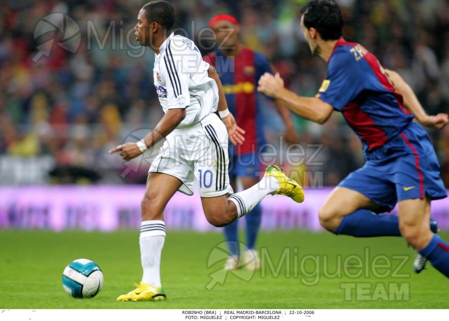 Partido de fútbol de La Liga Primera División entre Real Madrid - Barcelona (Madrid) 2006.