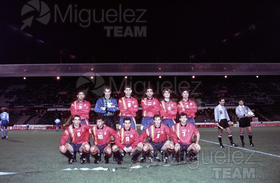 Encuentro amistoso internacional entre ESPAÑA-URUGUAY en el campo RIAZOR en la Coruña. 1995. 