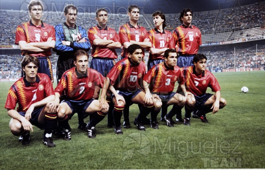 Partido de clasificación para la Eurocopa entre ESPAÑA-BÉLGICA en el estadio Ramón Sánchez Pizjuán de Sevilla. 1995. 