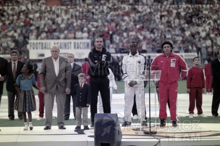Partido Mundíal contra el RACISMO celebrado en el estadio Santiago Bernabéu de Madrid. 1997