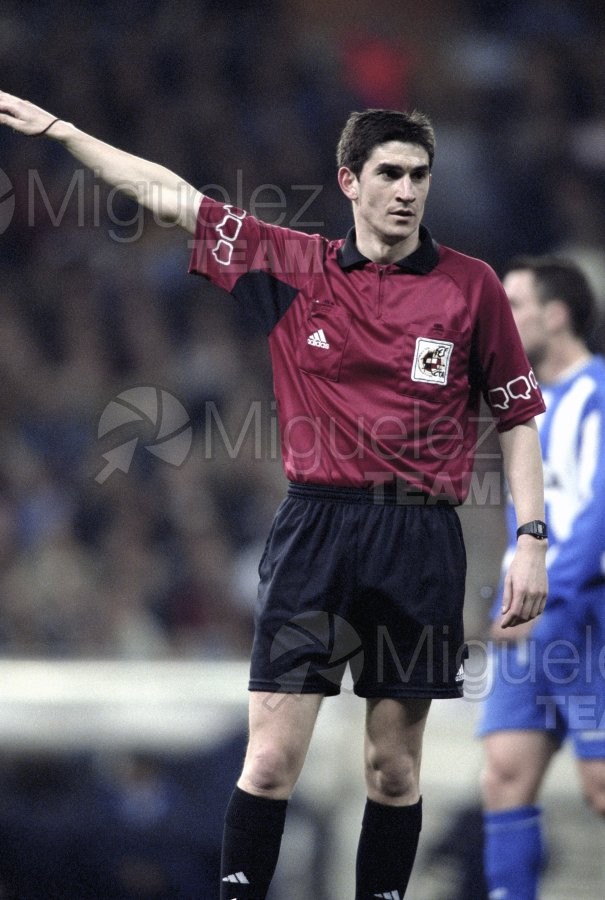 Partido de Liga 1ª División entre REAL MADRID-DEPORTIVO, Madrid 2003.