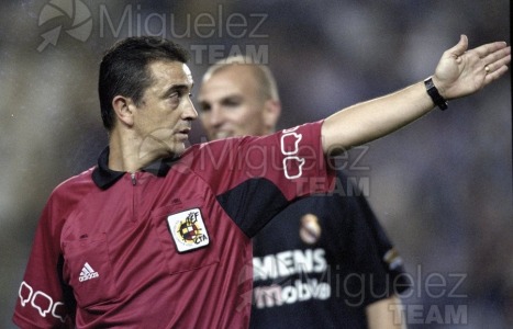 Partido de Liga 1ª División entre VALLADOLID-REAL MADRID, Valladolid 2002.