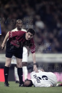 Partido de Liga 1ª División entre REAL MADRID-DEPORTIVO, Madrid 2003.