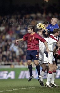 Partido Internacional de Clasificación para la Eurocopa de Portugal 2004 entre ESPAÑA-NORUEGA, Valencia 2003.