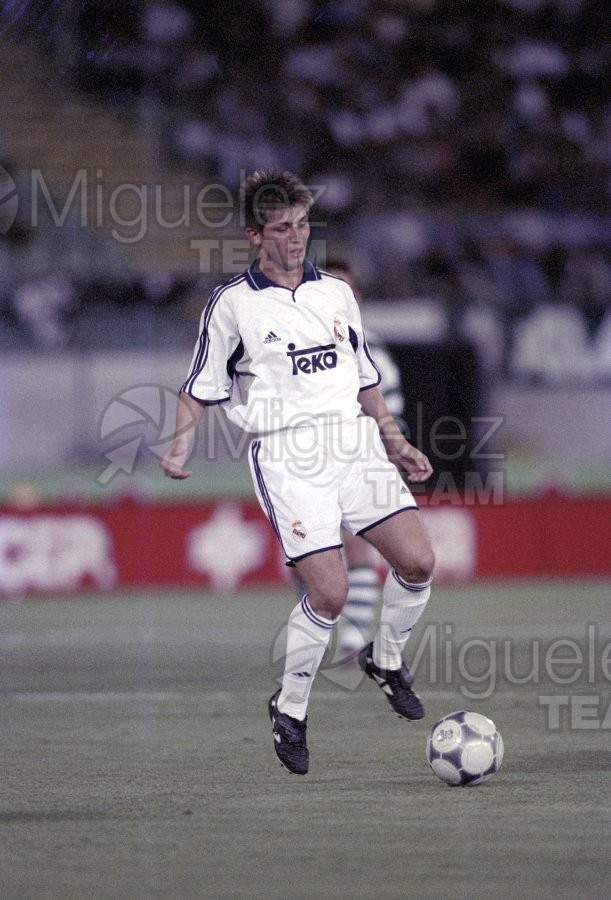 Partido amistoso entre SPORTING DE LISBOA-REAL MADRID en el estadio JOSE DE ALVALADE de Lisboa (Portugal). 2000