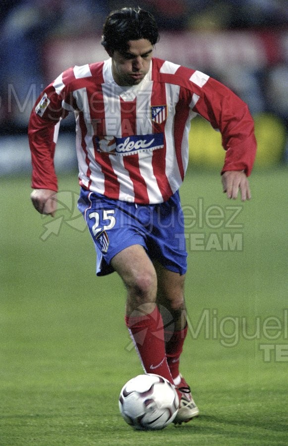 Partido de Liga 1ª División entre ATLÉTICO DE MADRID-DEPORTIVO DE LA CORUÑA, Madrid 2003.