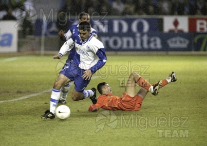 Partido de Liga 1ª división entre EL ALAVÉS-VALENCIA en el estadio Mendizorroza (Vitoria). 2000