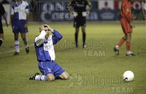 Partido de Liga 1ª división entre EL ALAVÉS-VALENCIA en el estadio Mendizorroza (Vitoria). 2000