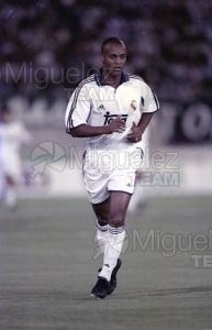 Partido amistoso entre SPORTING DE LISBOA-REAL MADRID en el estadio JOSE DE ALVALADE de Lisboa (Portugal). 2000
