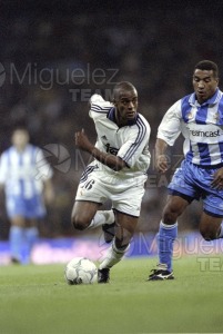 Partido de Liga 1ª División entre REAL MADRID-DEPORTIVO DE LA CORUÑA, en el Santiago Bernabéu de Madrid. 2000