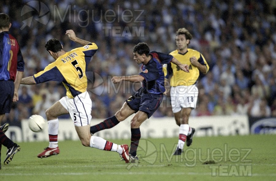 Partido de Liga de Campeones entre BARCELONA-ARSENAL (Inglaterra) en el Camp Nou de Barcelona. 1999