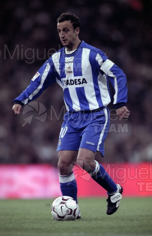 Partido de Liga 1ª División entre REAL MADRID-DEPORTIVO DE LA CORUÑA, Madrid 2003.
