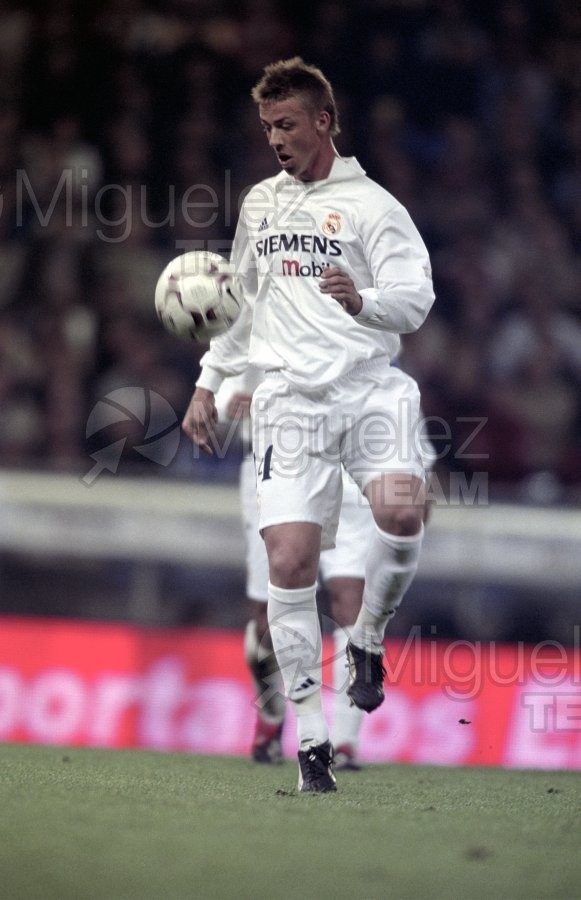 Partido de Liga 1ª División entre REAL MADRID-DEPORTIVO DE LA CORUÑA, Madrid 2003.