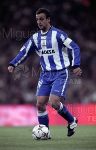 Partido de Liga 1ª División entre REAL MADRID-DEPORTIVO DE LA CORUÑA, Madrid 2003.