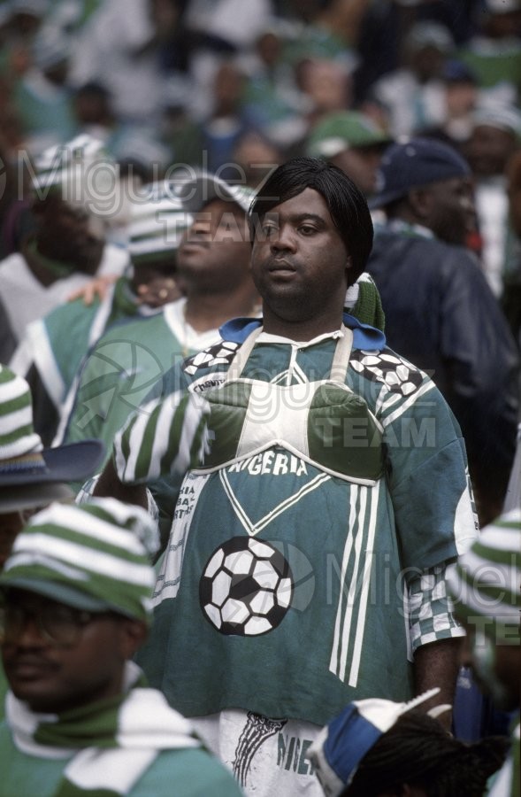 Partido de Copa del Mundo Francia 1998 entre ESPAÑA-NIGERIA (2-3) en el Estadio de la Beaujoire de Nantes. 1998
