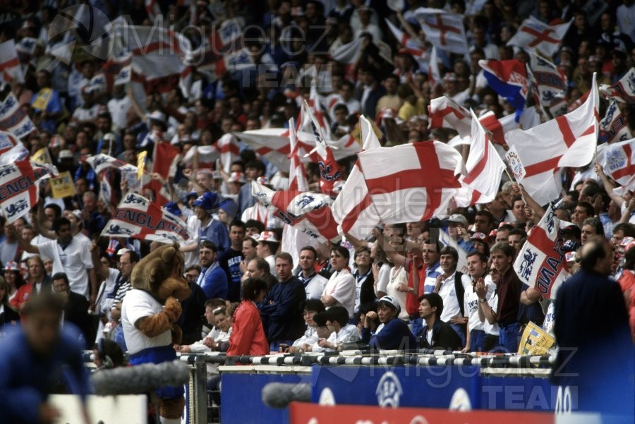 Encuentro de Cuartos de final de la EUROCOPA-1996 entre ESPAÑA-INGLATERRA en Londres (Inglaterra). 1996