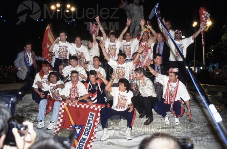 Último partido de Liga 1ª División entre ATLÉTICO DE MADRID-ALBACETE y celebración de la victoria (Madrid) 1996