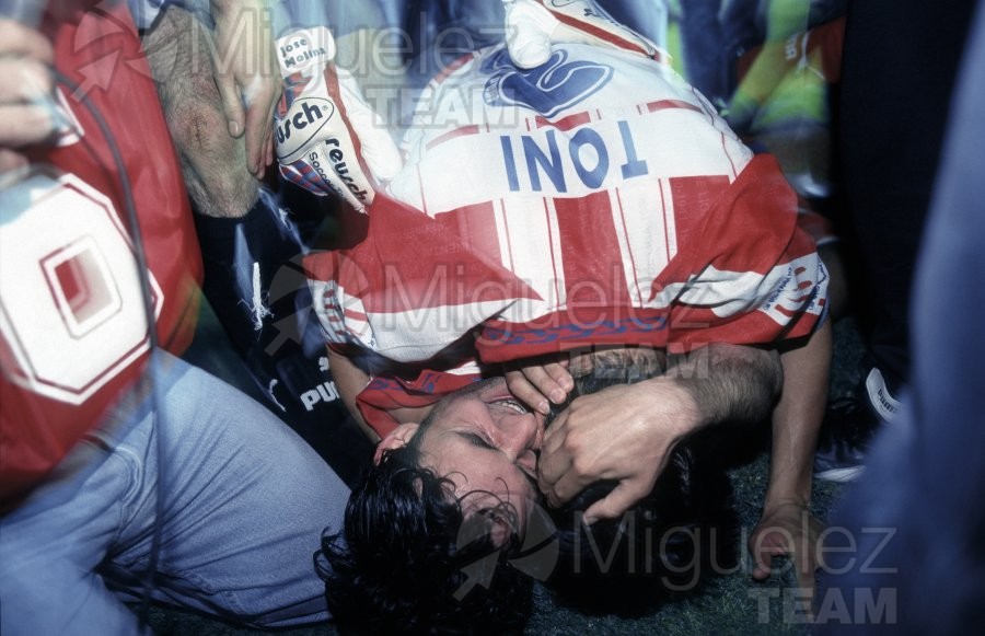 Último partido de Liga 1ª División entre ATLÉTICO DE MADRID-ALBACETE y celebración de la victoria (Madrid) 1996