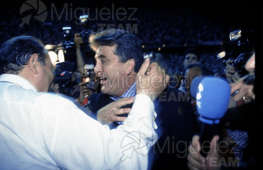 Último partido de Liga 1ª División entre ATLÉTICO DE MADRID-ALBACETE y celebración de la victoria (Madrid) 1996