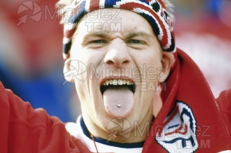 EUROCOPA-2000, celebrada en Bélgica-Paises Bajos. Partido entre ESPAÑA-NORUEGA, celebrado en el estadio  Feijenoord, de ROTTERDAN (HOLANDA).