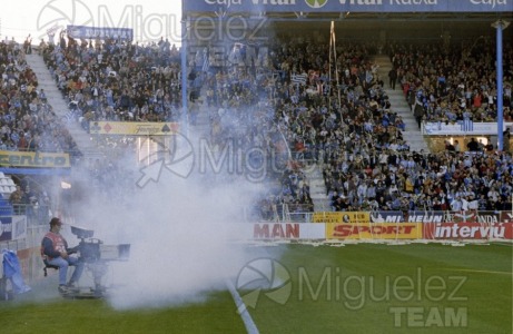 Partido de Liga 1ª División entre DEPORTIVO ALAVÉS-REAL MADRID en el estadio Mendizorroza de Vitoria. 1998