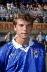 Jaime, jugador del Real Oviedo, en un partido de la Liga de 1ª División durante la temporada 1996-1997.