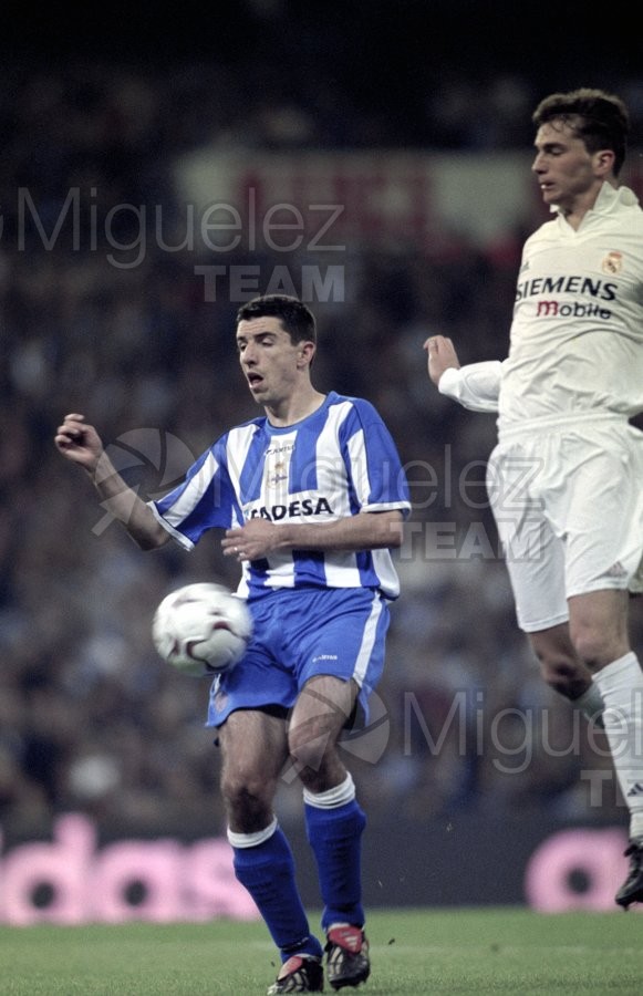 Partido de Liga 1ª División entre REAL MADRID-DEPORTIVO DE LA CORUÑA, Madrid 2003.