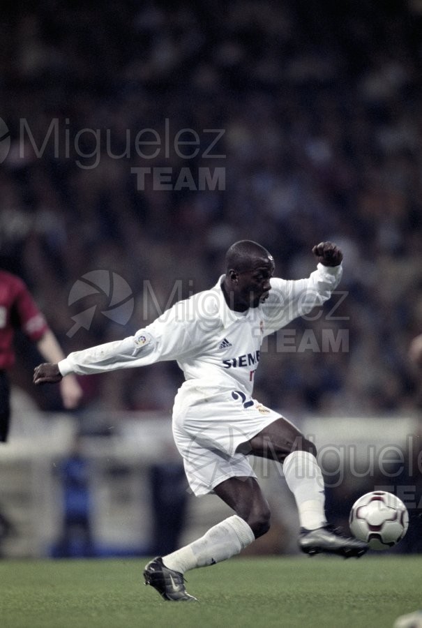 Partido de Liga 1ª División entre REAL MADRID-DEPORTIVO DE LA CORUÑA, Madrid 2003.