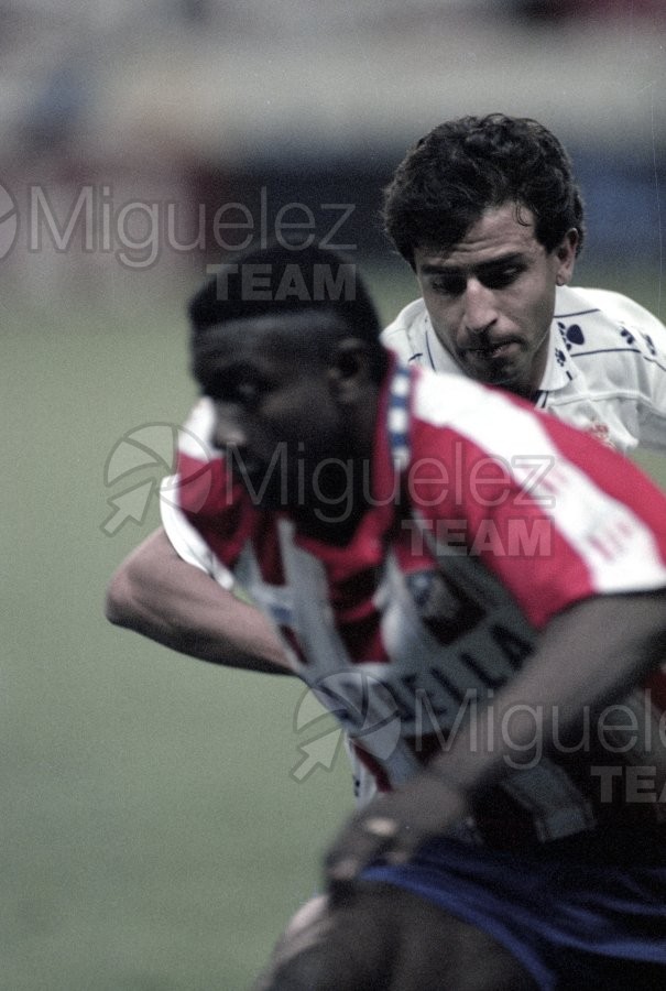 Partido de Liga 1ª División entre ATLÉTICO DE MADRID-REAL MADRID en el estadio Vicente Calderón de Madrid. 1995