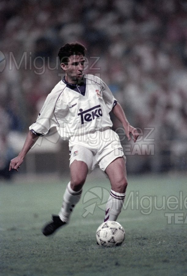 Trofeo SANTIAGO BERNABÉU en el campo del Madrid entre los equipos REAL MADRID e INTER DE MILAN. 1993