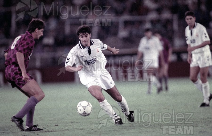 Encuentro de Copa de UEFA entre el REAL MADRID-TIMISOARA (Rumania) celebrado en el Santiago Bernabéu (Madrid) 1992