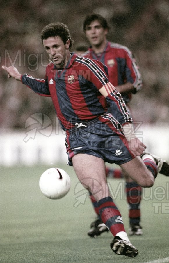 Partido de Liga 1ª División entre REAL MADRID-BARCELONA en el estadio Santiago Bernabéu (Madrid). 1996